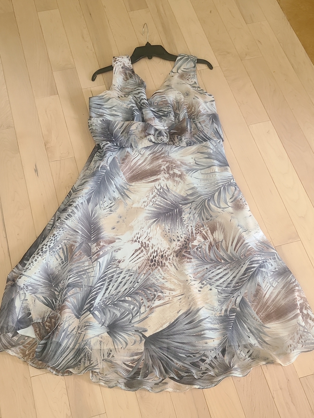 Palm-Print Maxi Dress in Beige and Gray